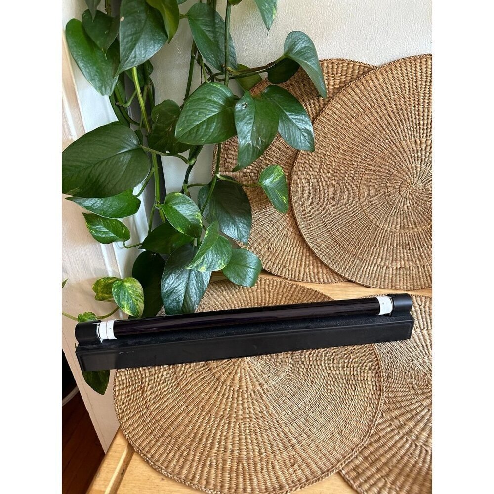 18” length Black Light